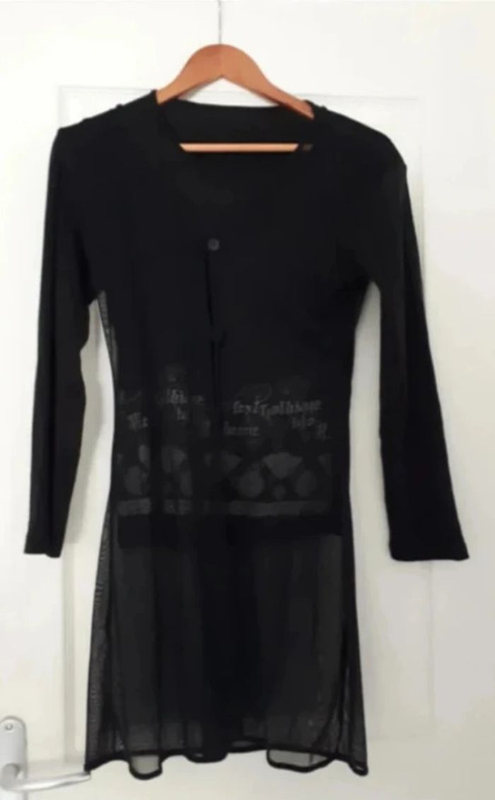 t-shirt blouse noire + voilage noir transparent M / 38 / 10·Très bon état