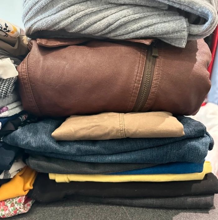 Lot 26 vêtements en taille 40-42/42-44 - photo numéro 3