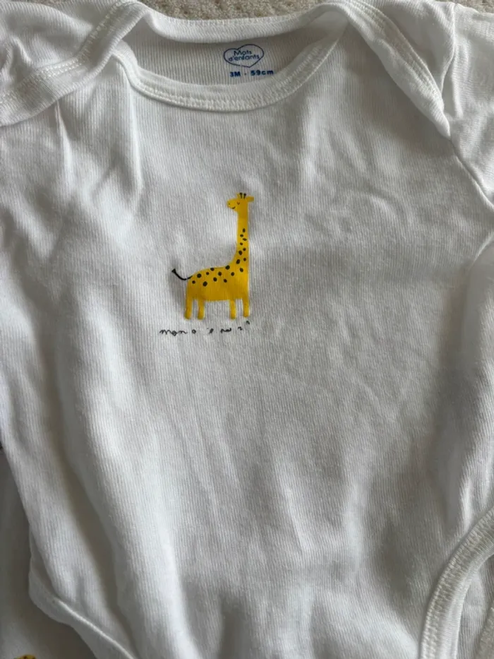 Bodies 3 mois - photo numéro 4