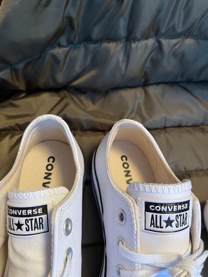 Converse blanche basse en 39 / cuir véritable - photo numéro 8