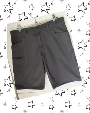 Short Quechua gris – Taille S/M, bon état.