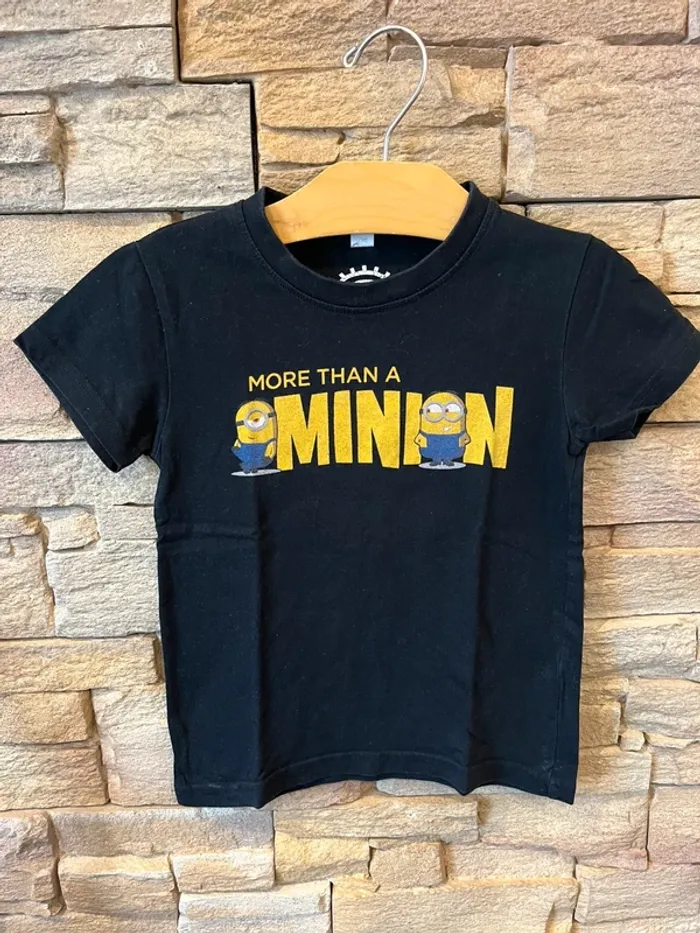 Tshirt les minions 5-6 ans