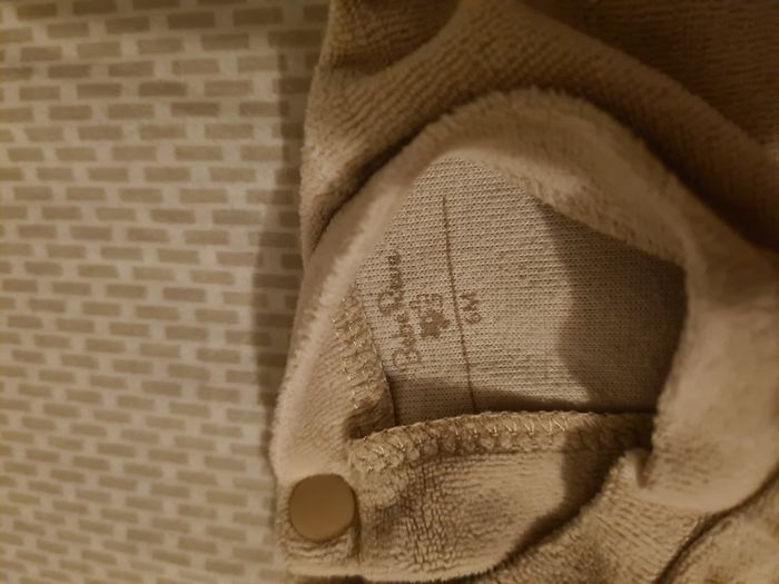 Lot 3 pyjamas velours 6 mois - photo numéro 9