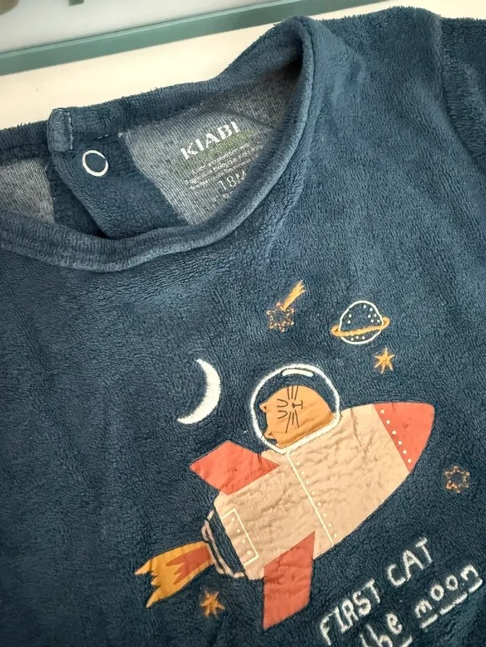 Pyjama velours 18 mois - photo numéro 2