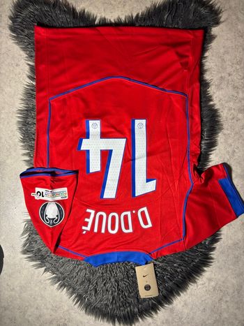 Doué maillot rouge psg Ldc