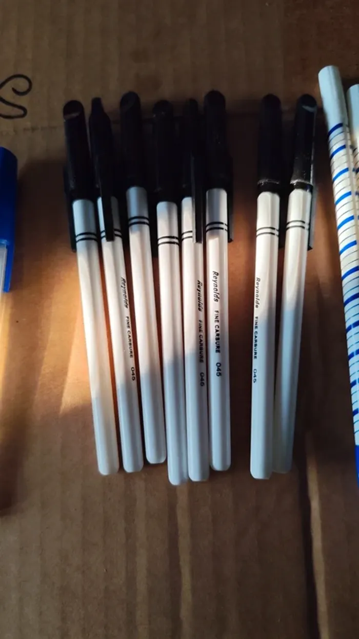 Lot de stylos - photo numéro 4