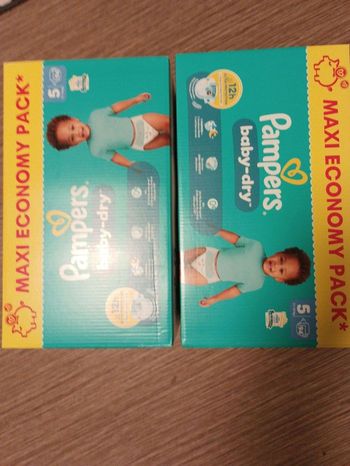 Couches Pampers taille 5