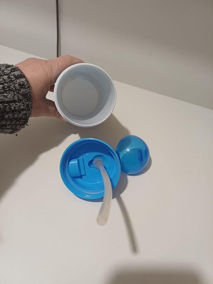 Gourde en plastique requin 3D - photo numéro 6