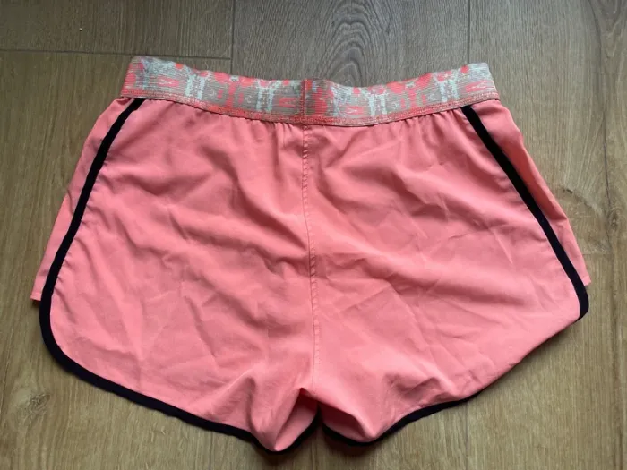 Short de sport - photo numéro 2