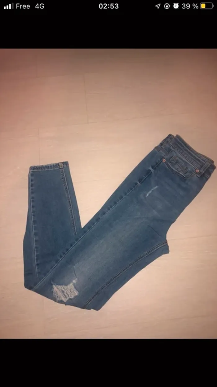 jean taille haute a troue pimkie - photo numéro 2