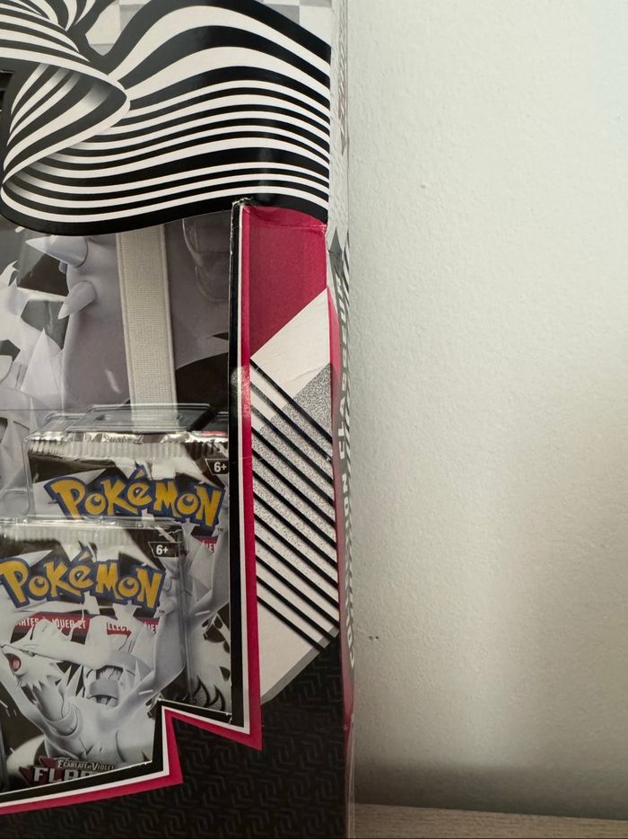 Pokémon - Coffret classeur ev10.5 - Flamme Blanche - scellé FR - photo numéro 4