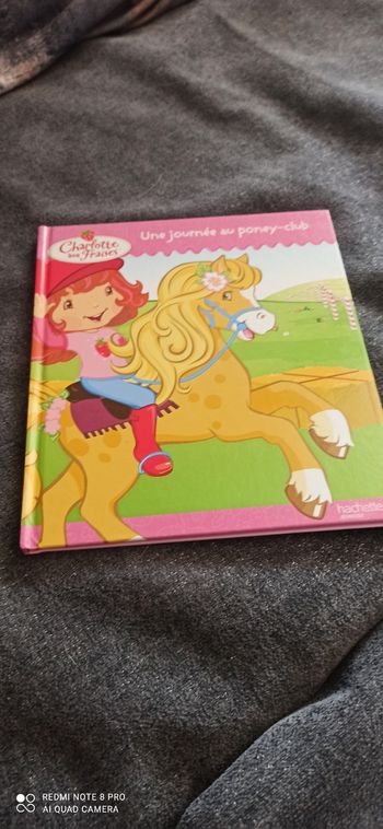 Livre Charlotte aux fraises