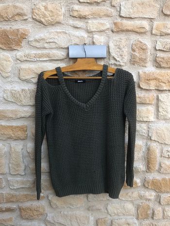 Pull épaules dénudé kaki