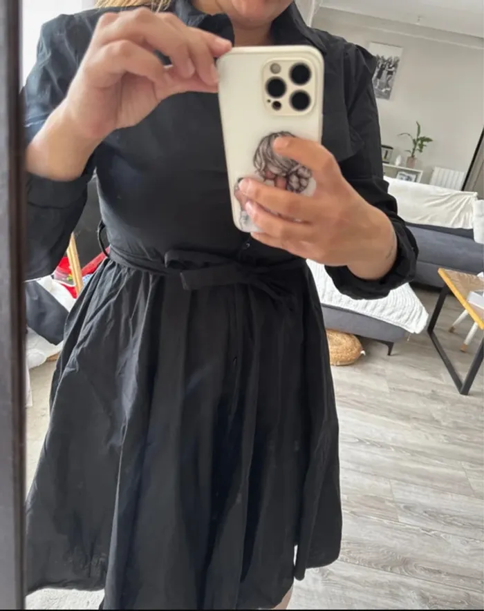 👗 Robe noir - effet chemise - taille unique - neuf sans étiquette - new collection - photo numéro 10