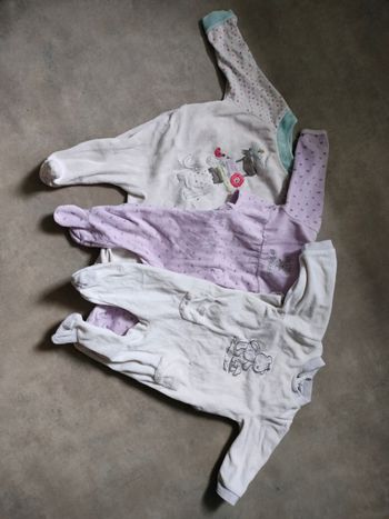 Lot 3 pyjamas 6 mois