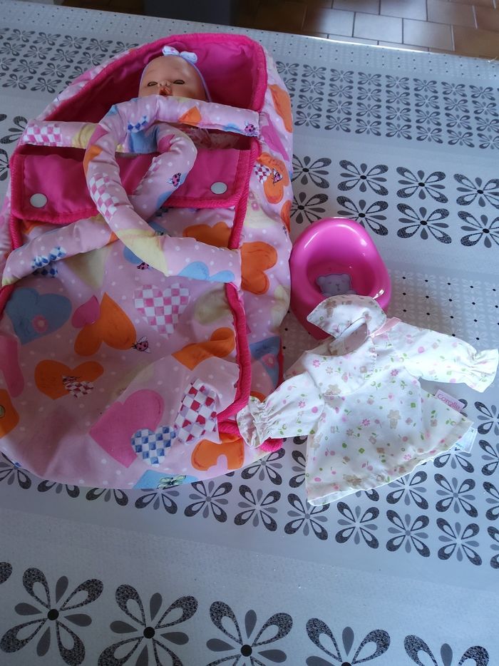 Poupée et couffin - photo numéro 3