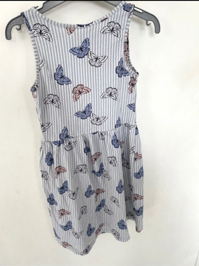 Robe H&M T 134/140 (9/10 ans) avec papillons - photo numéro 5