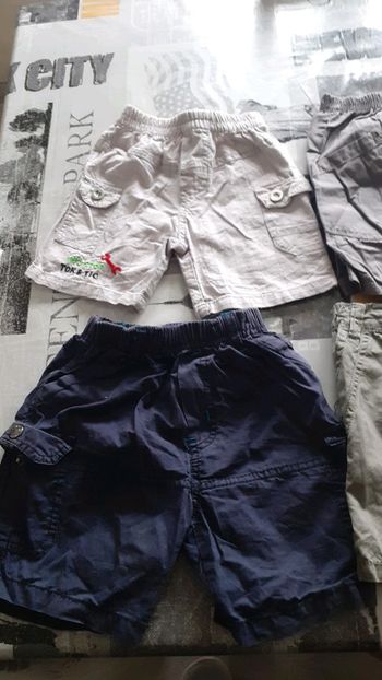 Lots 4 shorts 18 mois
