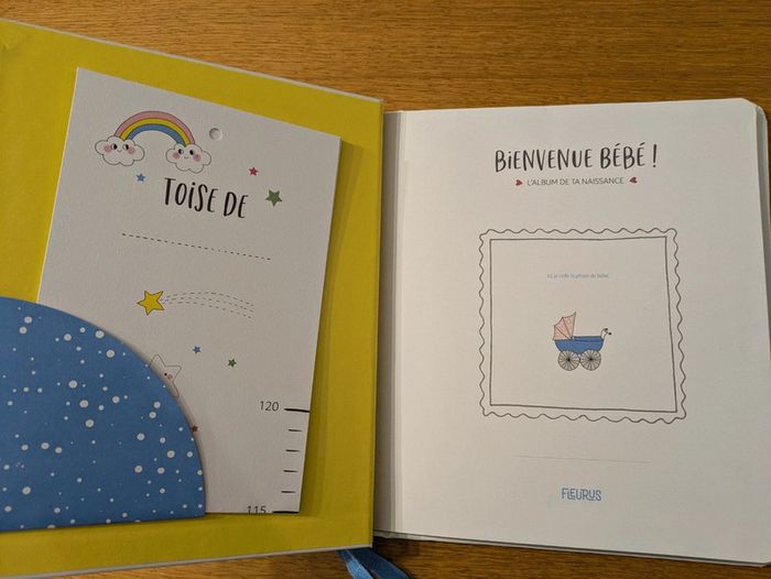 Jolie album de bébé neuf - photo numéro 2