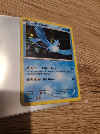 Carte pokémon artikodin HOLO 27/99 fr année 2012