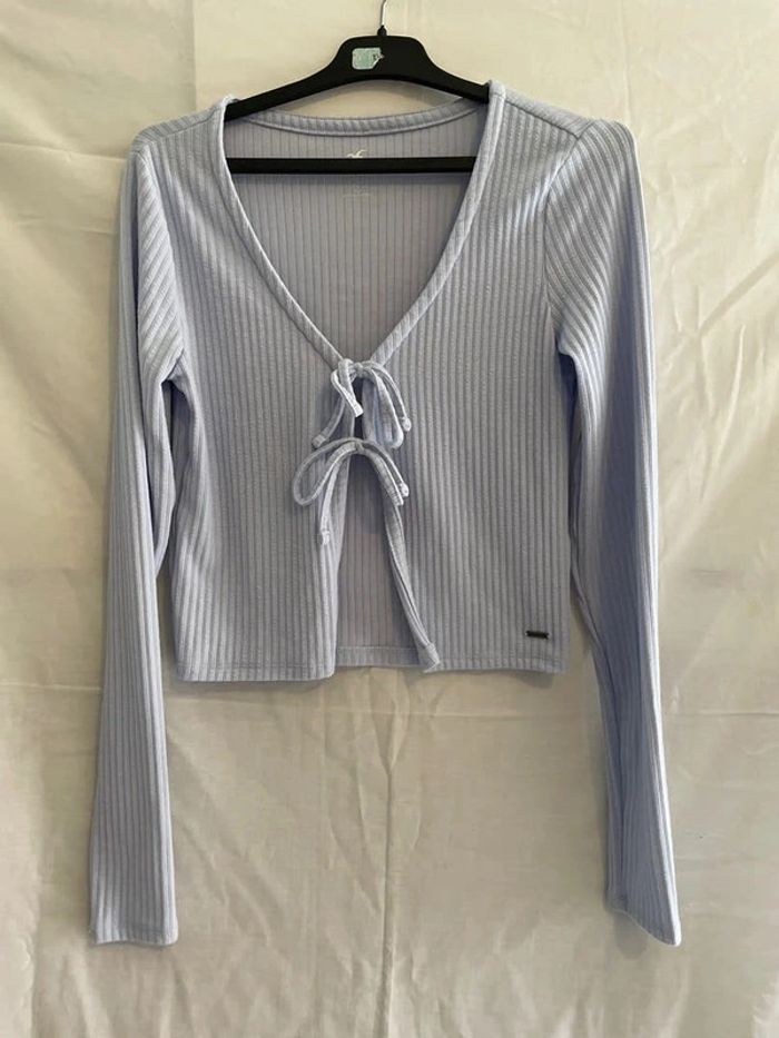 haut et t-shirt Hollister bleu clair taille S