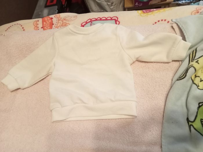 Pull Primark Bambi 6-9mois - photo numéro 2