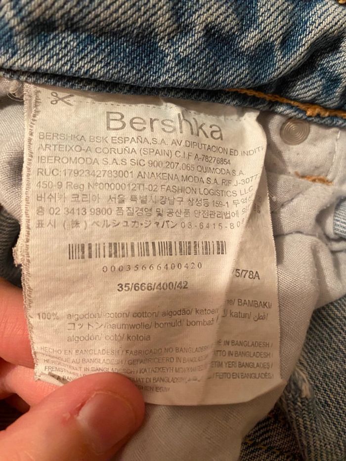Jeans troué - photo numéro 11