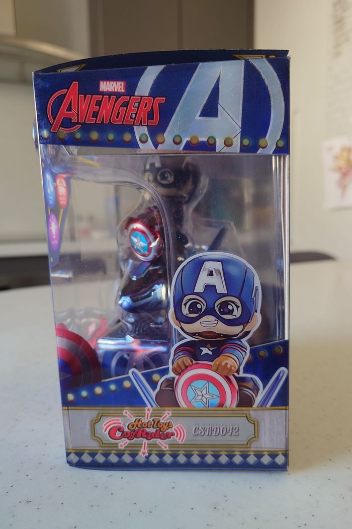 Figurine Hot Toys Cosbaby Cosrider Marvel Avengers Captain America (Exclu Disney US) - photo numéro 5