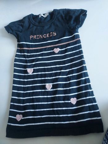 Robe manches courtes