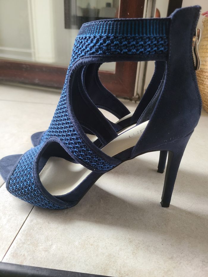 Chaussures ouvertes T38 - photo numéro 2