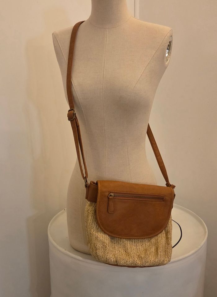Sac bandoulière PHILOV’ camel & paille tressée  – style bohème chic – excellent état comme neuf - photo numéro 2