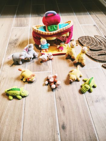 🦁Jouet en peluche - L'Arche de Noé avec animaux et personnages marque Lilliputiens