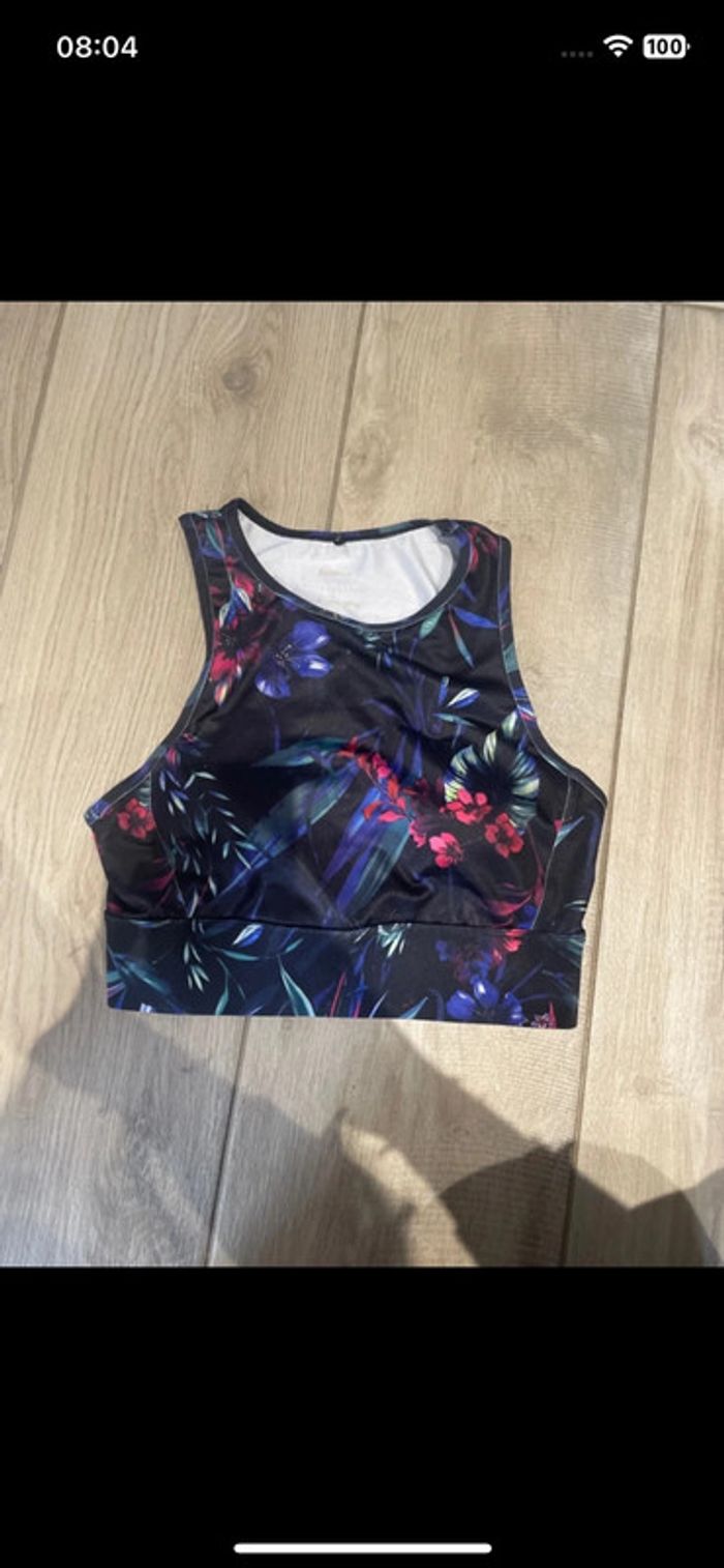 Ensemble de sport brassière + legging - photo numéro 4