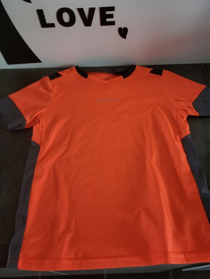 1 Short + 2 t-shirt kipsta 6 ans - photo numéro 5