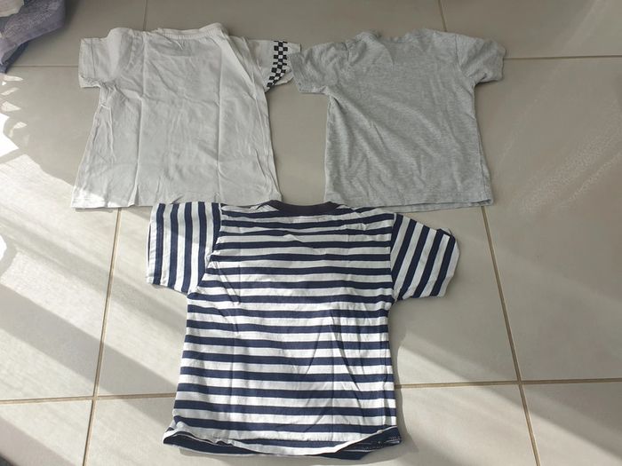 3 t-shirt 4 ans n°3 - photo numéro 5
