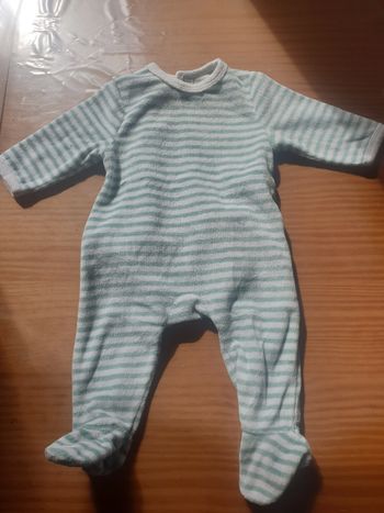 Pyjamas en 3 mois