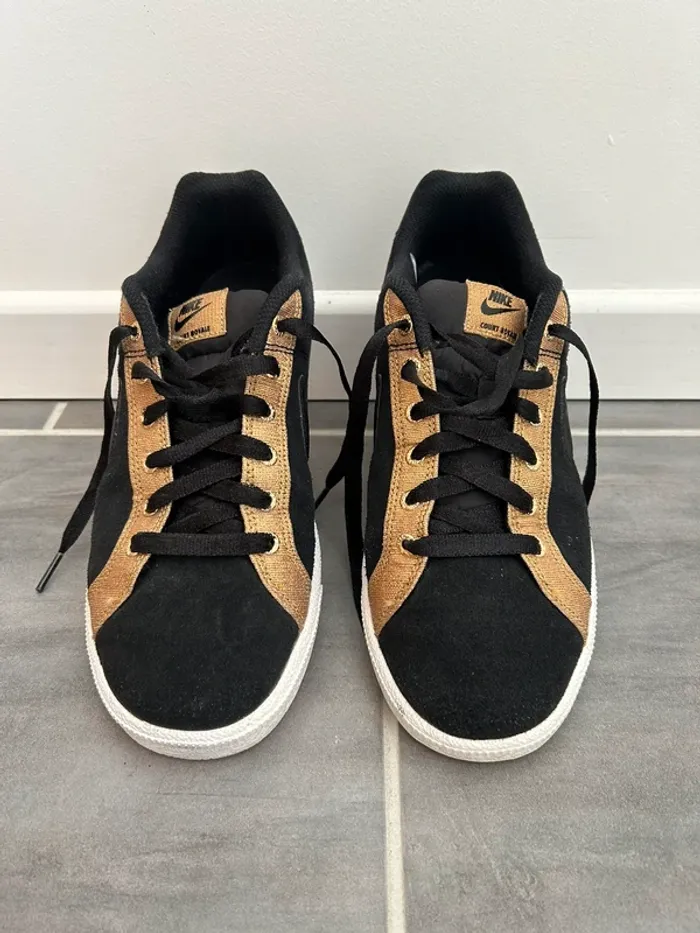 Chaussures Nike Noire / Or - photo numéro 2