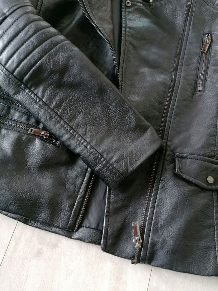 Blouson simili cuir 12 ans - photo numéro 3