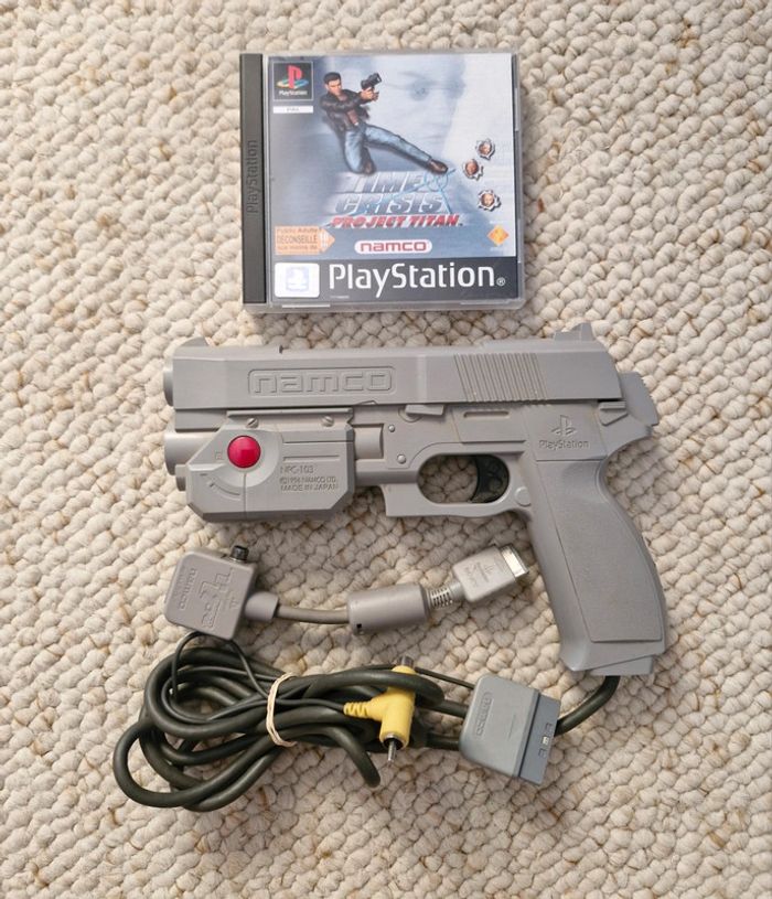 Time Crisis Project Titan + Pistolet Gun Namco G-con GunCon PlayStation 1 PS1