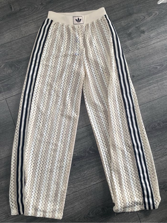 Adidas Originals Trackpant Cream / Noir - taille M ( 40 42)