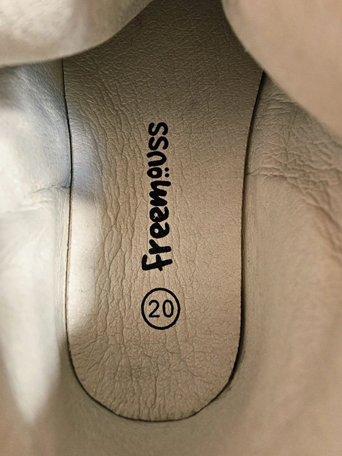 Chaussures montantes baskets hautes bébé petite fille cœur gris argenté Taille pointure 20 - photo numéro 4