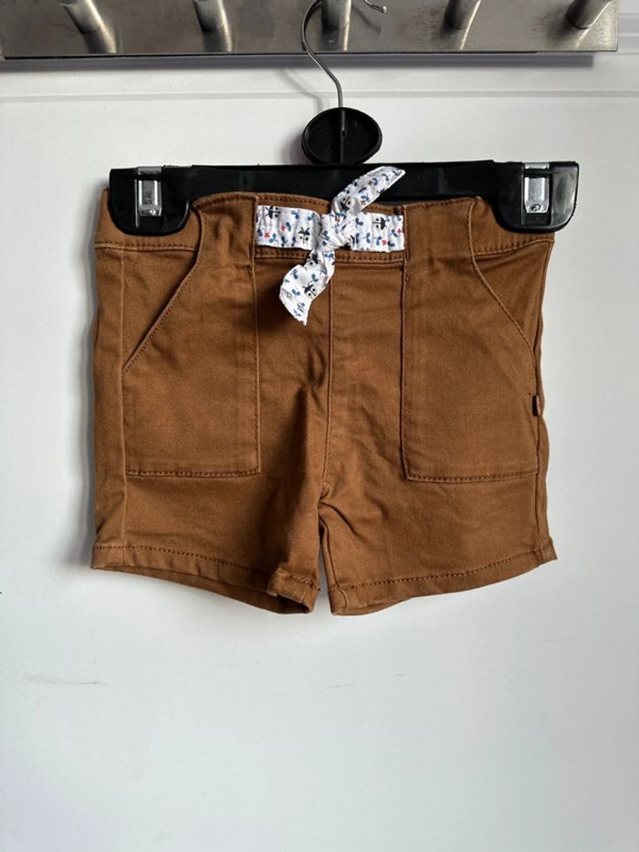 Ensemble short / t-shirt - photo numéro 3