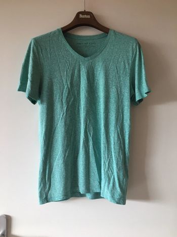 t-shirt vert chiné col v