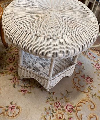 Table basse en osier blanc écru 