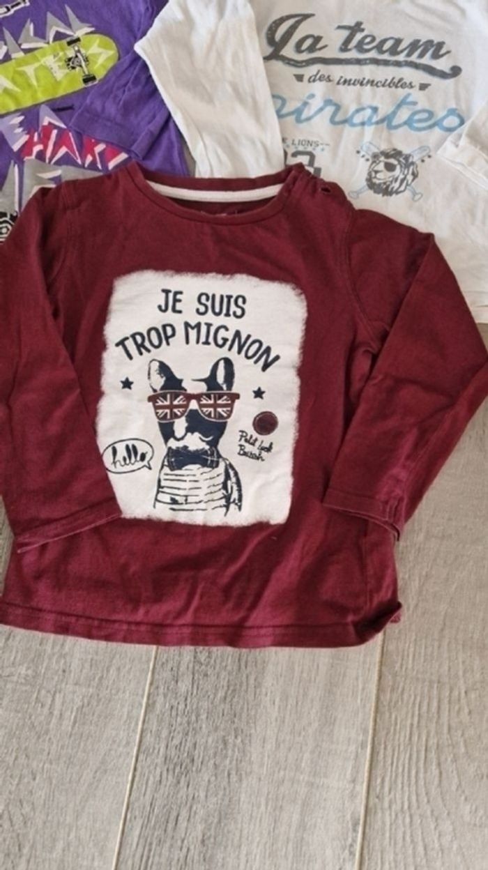 Lot 3 tee-shirt manche longue et 2 pantalons, taille 4 ans - photo numéro 3