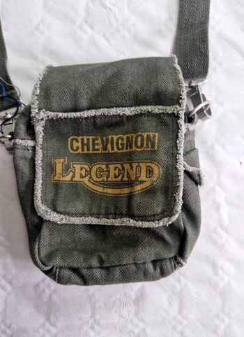 Sacoche / pochette  , homme , Chevignon  , kaki  , avec étiquette