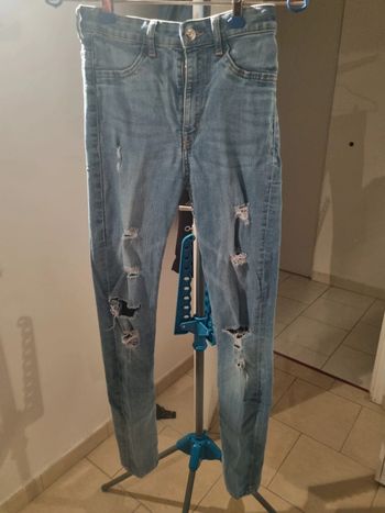 Jean troué  - Taille 36