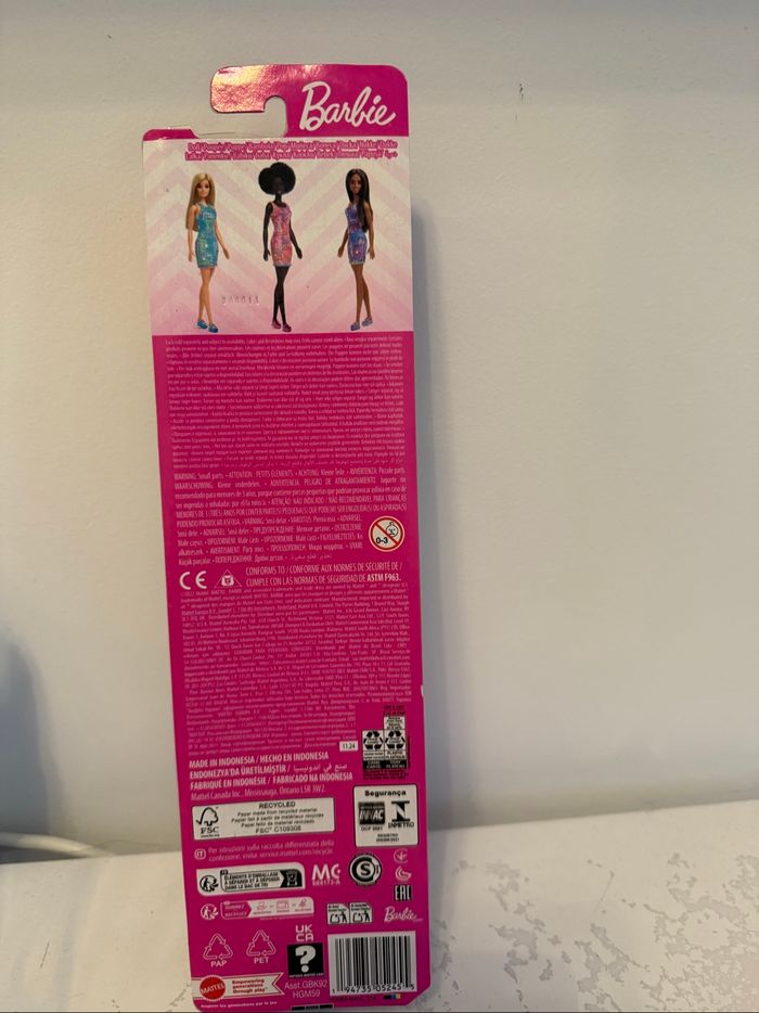 Poupée barbie neuf - photo numéro 5