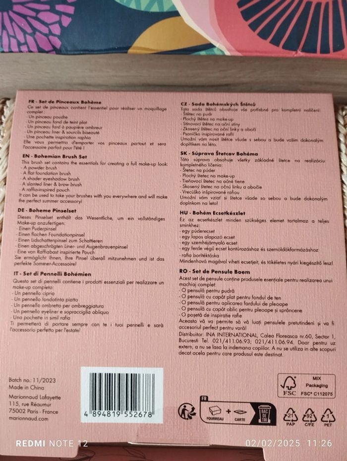 Pochette cadeau avec maquillage bohème Marionnaud neuf - photo numéro 4