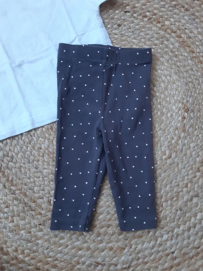 Tenue tee-shirt blanc et legging 3 mois - photo numéro 4